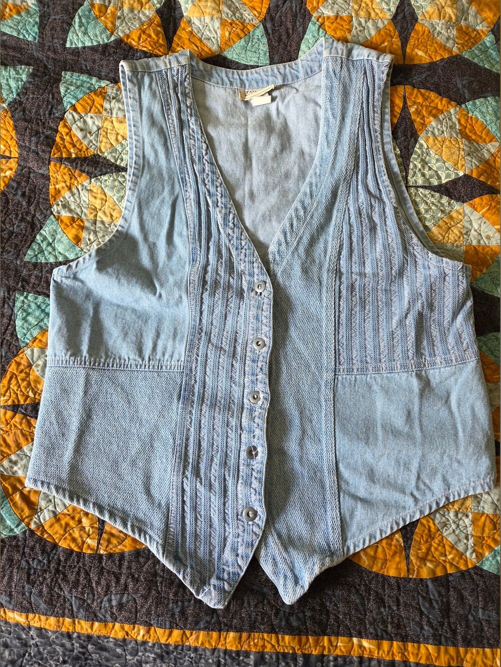 Women's Stampede Light Blue Denim Vest with Button Front Size Medium 100% Cotton